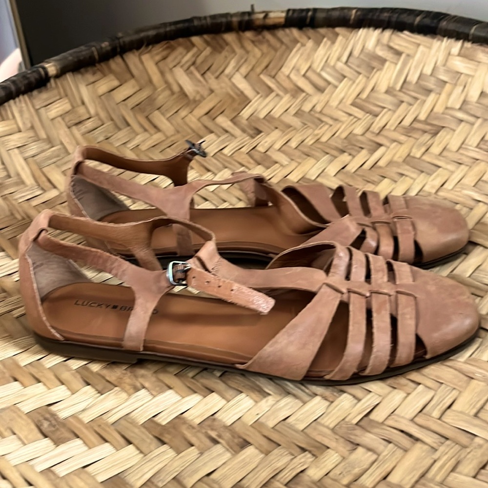 lucky brand sandals size 10
